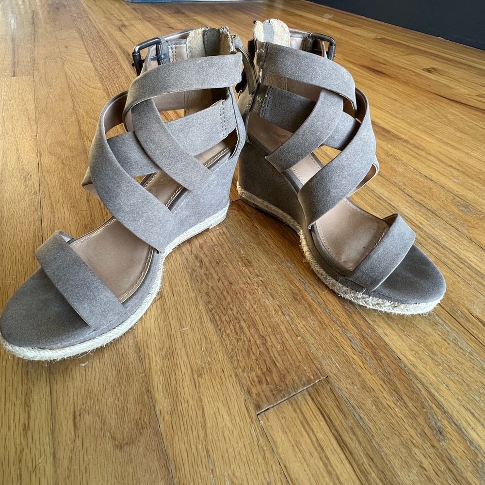 Report Warhawk Wedge Heels